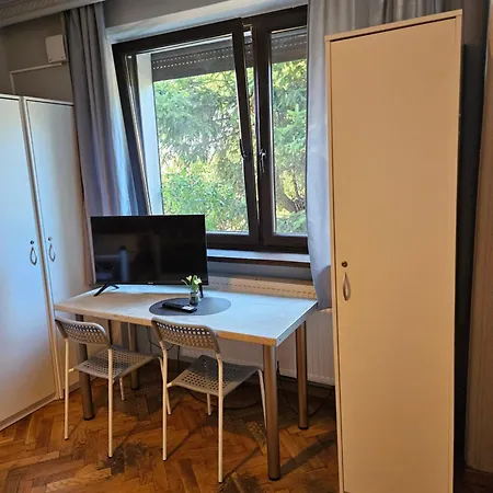 Hostel Pracownicze кімнати для працівників,гуртожиток