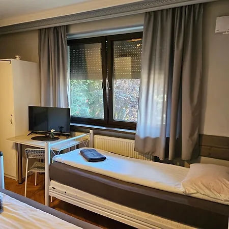Pracownicze кімнати для працівників,гуртожиток Hostel *