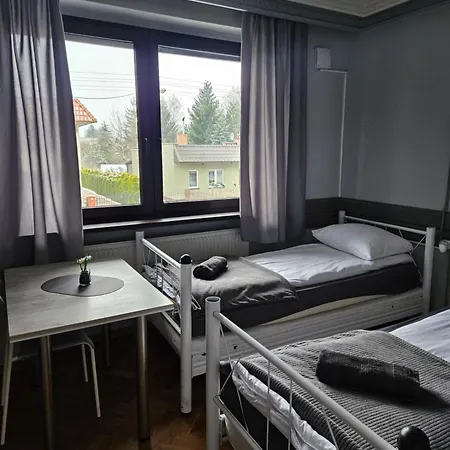 Pokoje pracownicze Кімнати для працівників,гуртожиток * Сважендз
