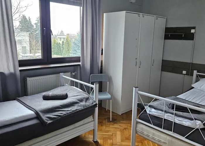 Pracownicze кімнати для працівників,гуртожиток 旅馆