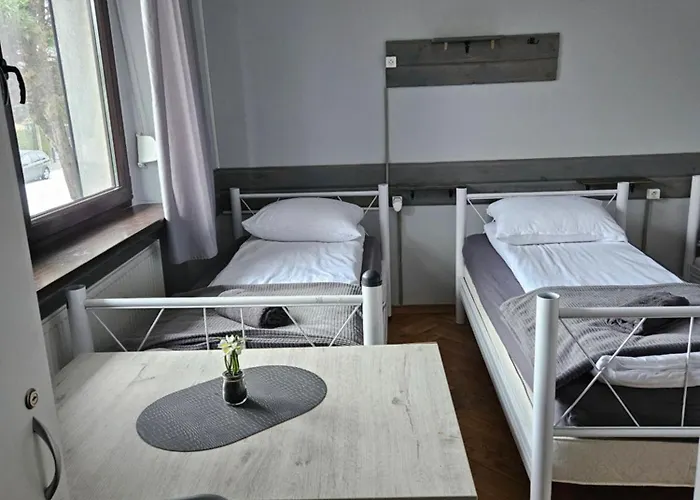 Pracownicze кімнати для працівників,гуртожиток 旅馆